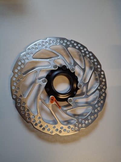 MTB stražnji disk kočnice uključujući senzor